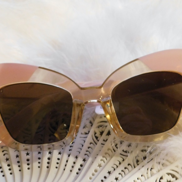 Free People Extreme Cat Eye Sunglasses by I Sea - Picture 2 of 3